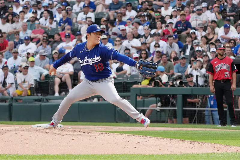 Yoshinobu Yamamoto pitching action photo for 2026-06-13